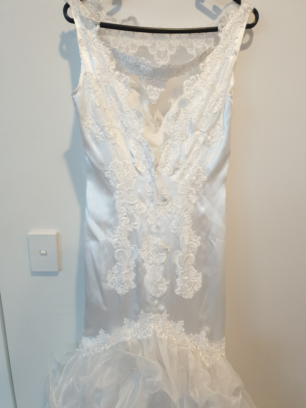White satin applique organza ruffled wedding dress size 106