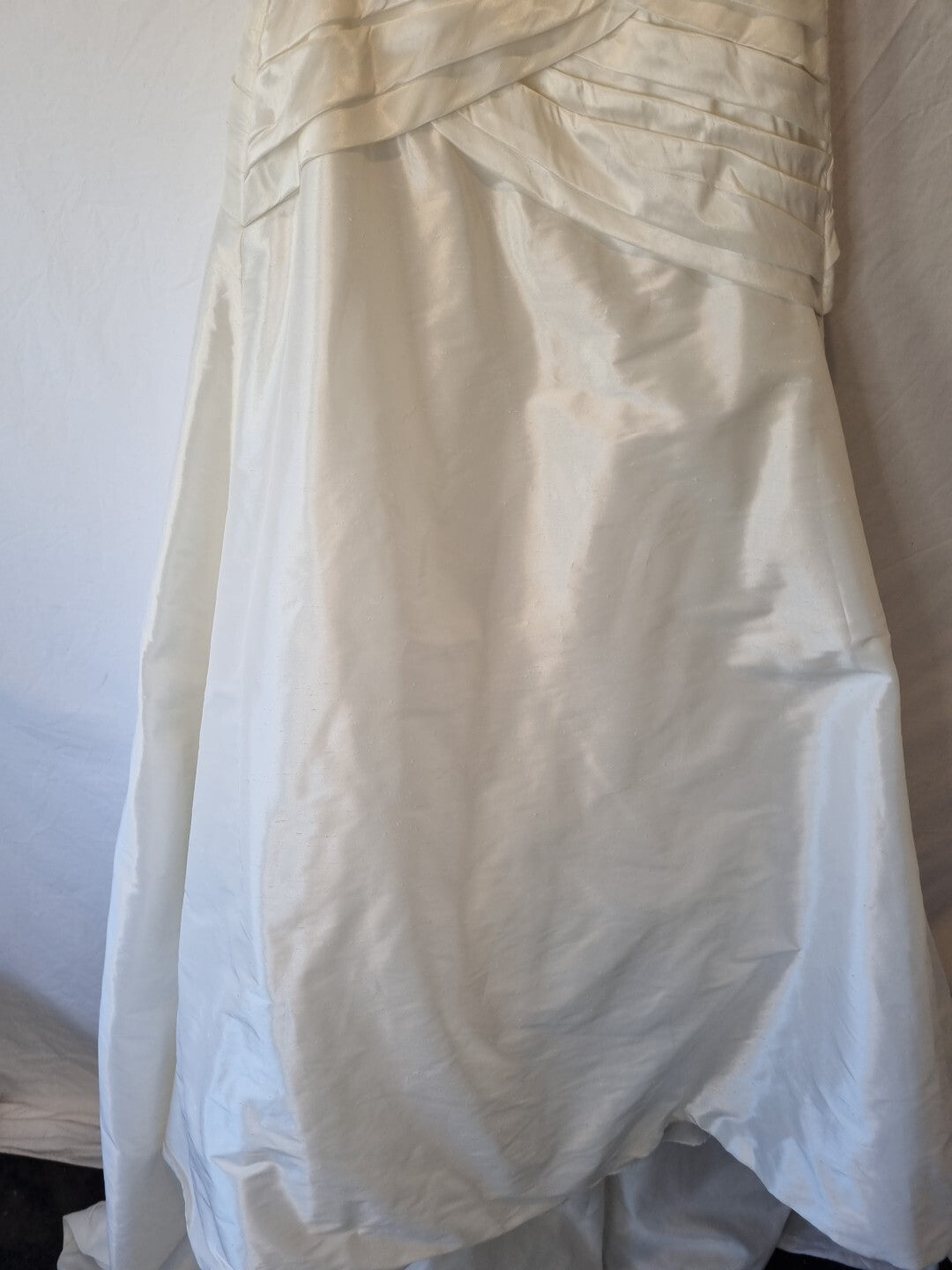 Imoda Ivory Sweetheart Ruched Beaded Train Wedding Dress Sz 102