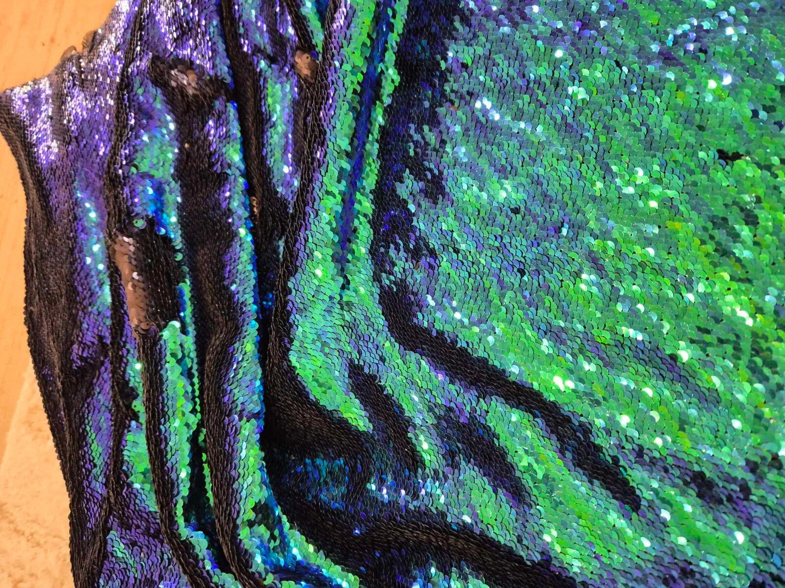 Spotlight Mermaid Peacock Reversible Sequin Blue Green Dress Fabric 125 x 160cm4