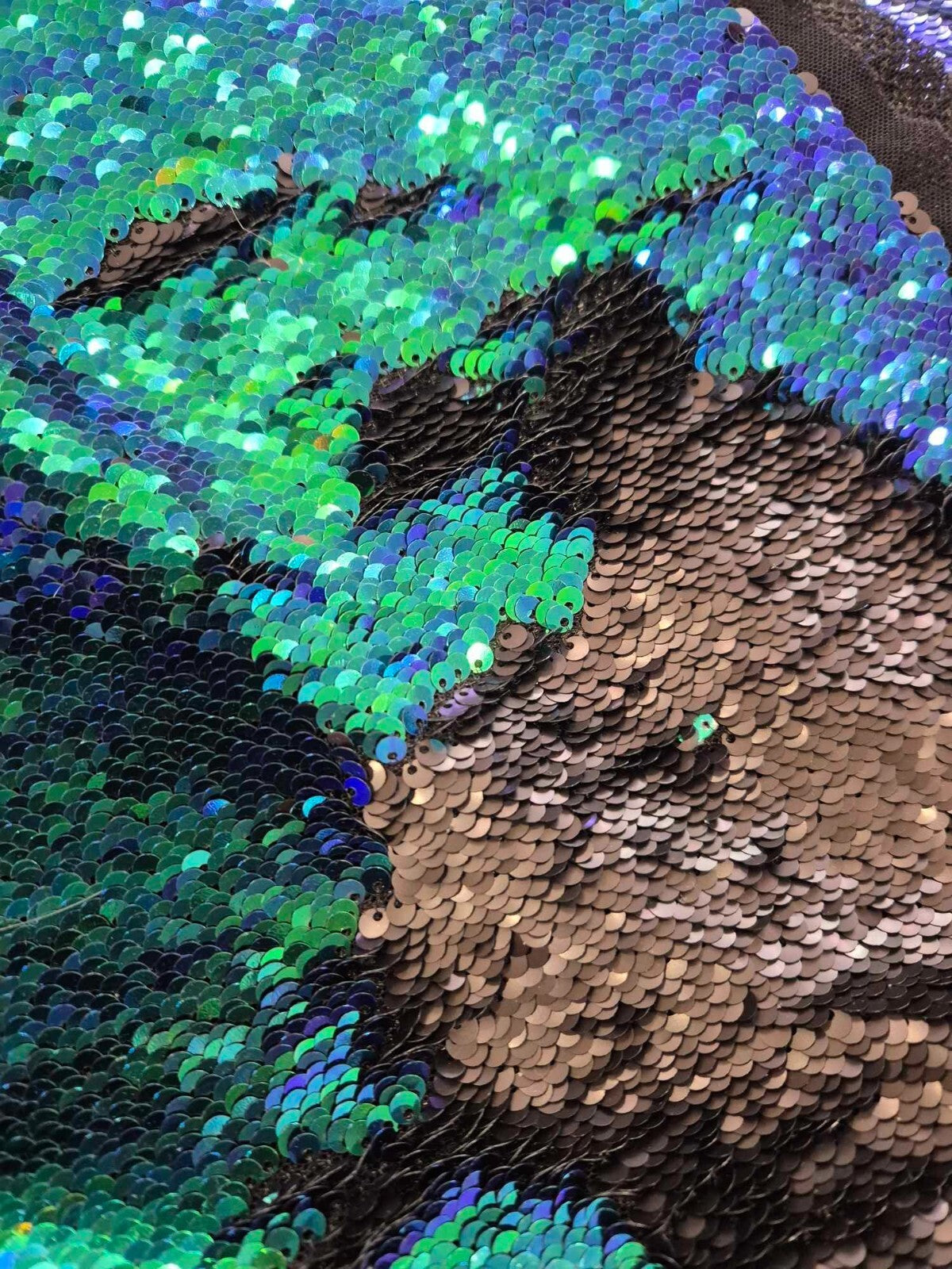 Spotlight Mermaid Peacock Reversible Sequin Blue Green Dress Fabric 125 x 160cm6