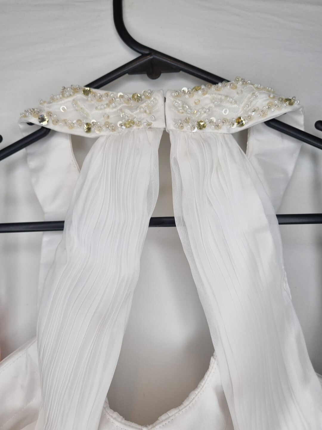 Imoda White Chiffon Ruched Beaded Round Neck High Back Wedding Dress Sz 815