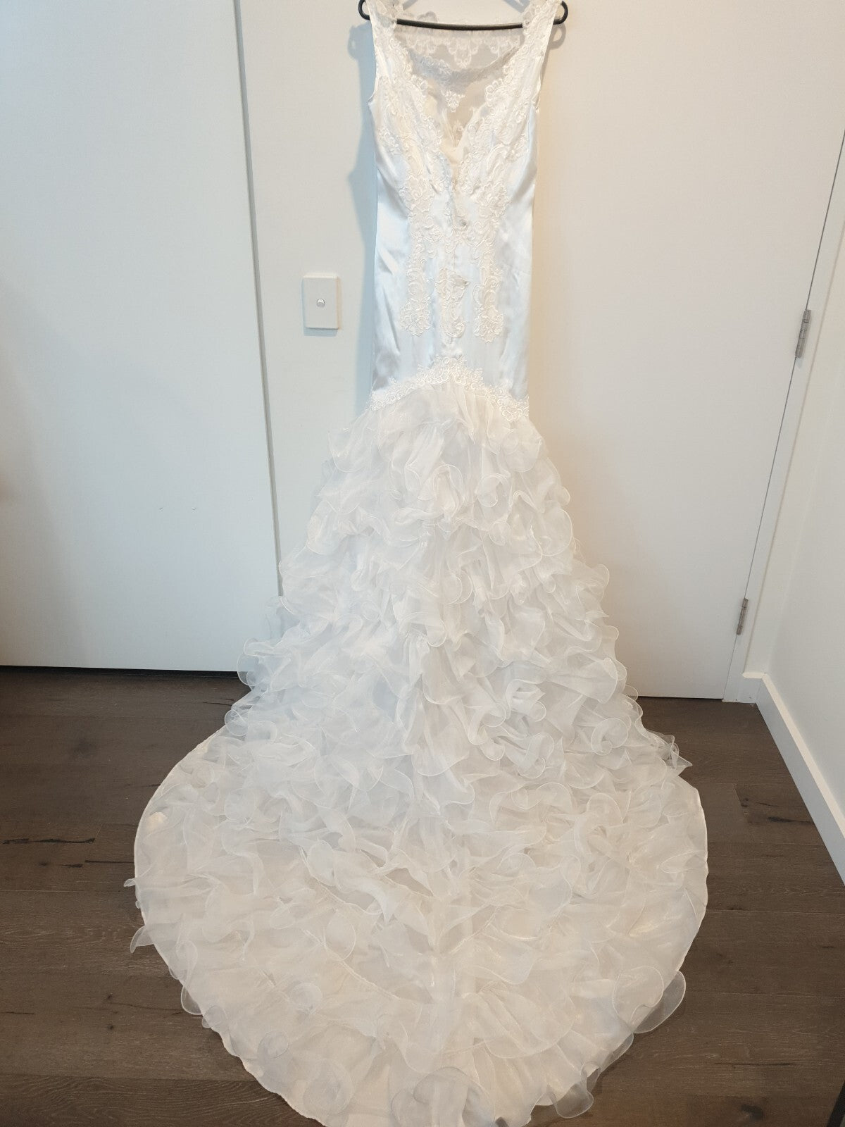 White satin applique organza ruffled wedding dress size 103
