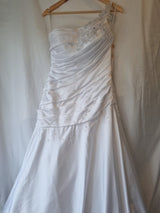 iModa White Satin A-line Beaded Sequin Pleated One Shoulder Wedding Dress Sz 101