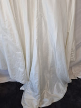 Imoda Ivory Ruched Pleated Beaded A-line Train Wedding Dress Sz 1014