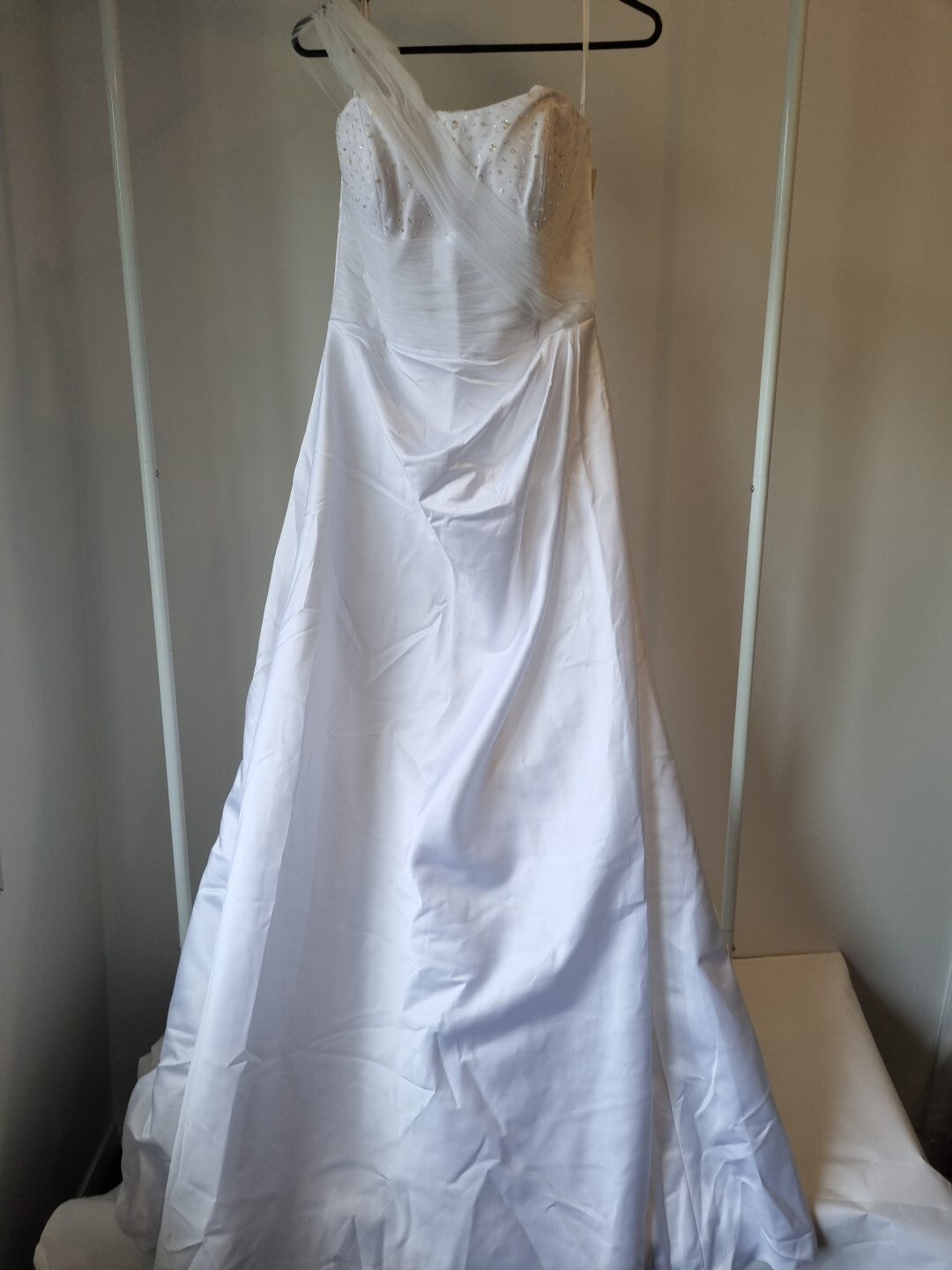 iModa White Sweethear Tulle One Shoulder Beaded Sequin Gathered Wedding Dress 100