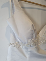 Isabella Faye White Satin V-neck Embroidered Beaded A-line Wedding Dress Sz 105