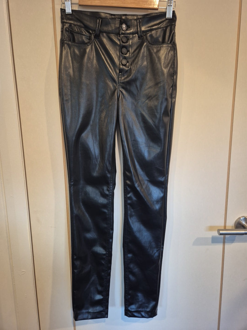 Guess Black Faux Patent Leather High Rise Skinny Leg Pants Size 270