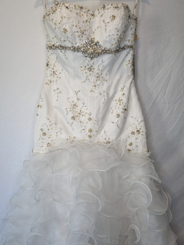 Imoda Ivory Lace Sweetheart Beaded Mermaid Ruffled Train Wedding Dress Sz 101
