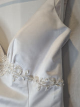 Isabella Faye White Satin V-neck Embroidered Beaded A-line Wedding Dress Sz 104
