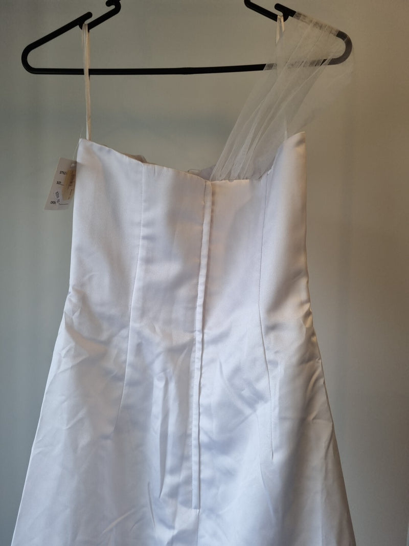 iModa White Sweethear Tulle One Shoulder Beaded Sequin Gathered Wedding Dress 108