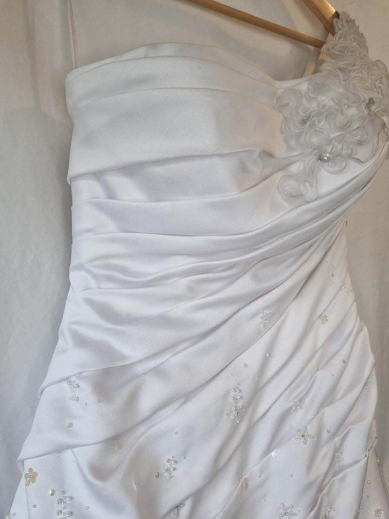 iModa White Satin A-line Beaded Sequin Pleated One Shoulder Wedding Dress Sz 105