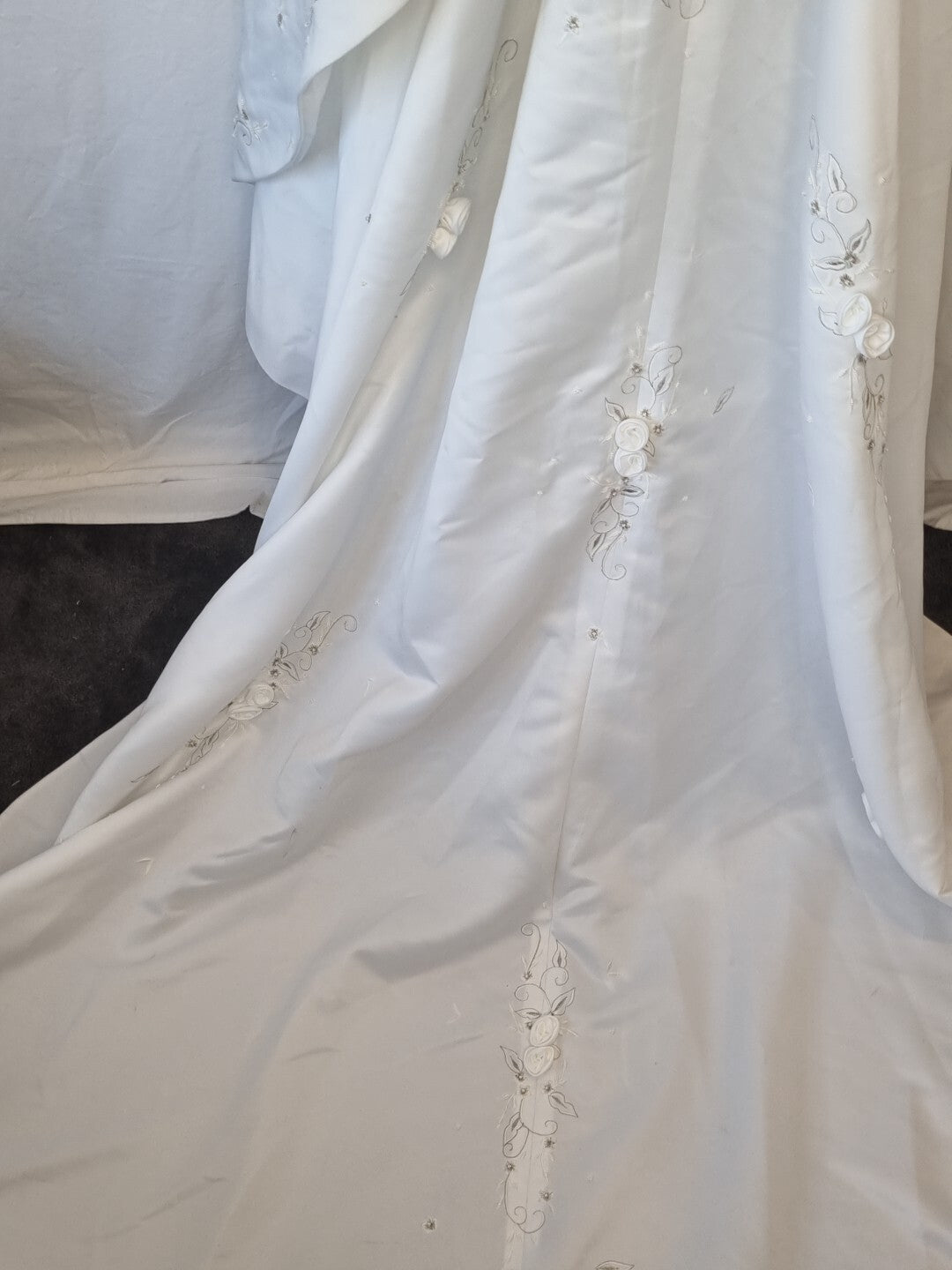 Imoda White Satin Corset Off Shoulder Beaded Roses Train Wedding Dress Sz 1218