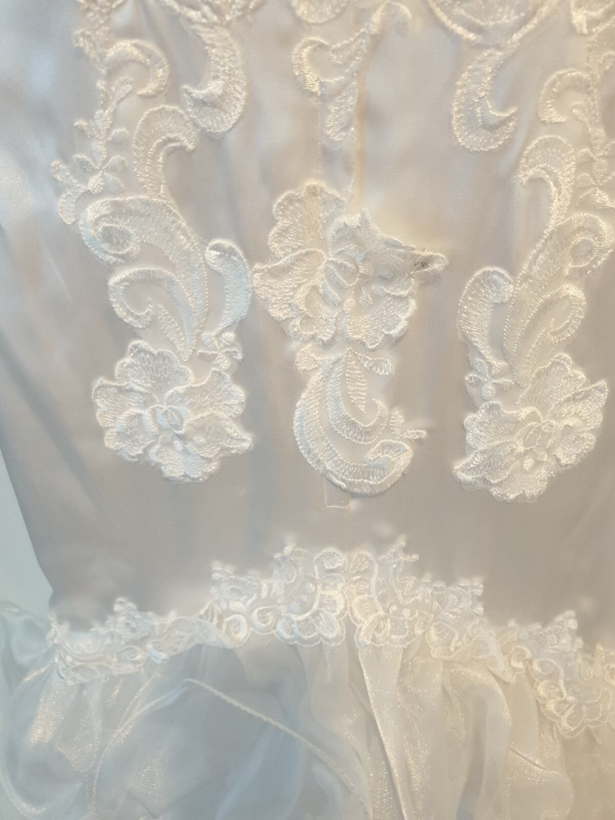 White satin applique organza ruffled wedding dress size 109