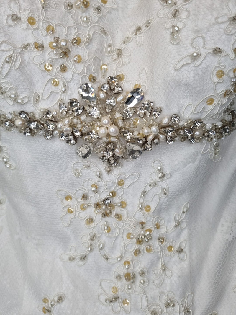 Imoda Ivory Lace Sweetheart Beaded Mermaid Ruffled Train Wedding Dress Sz 106