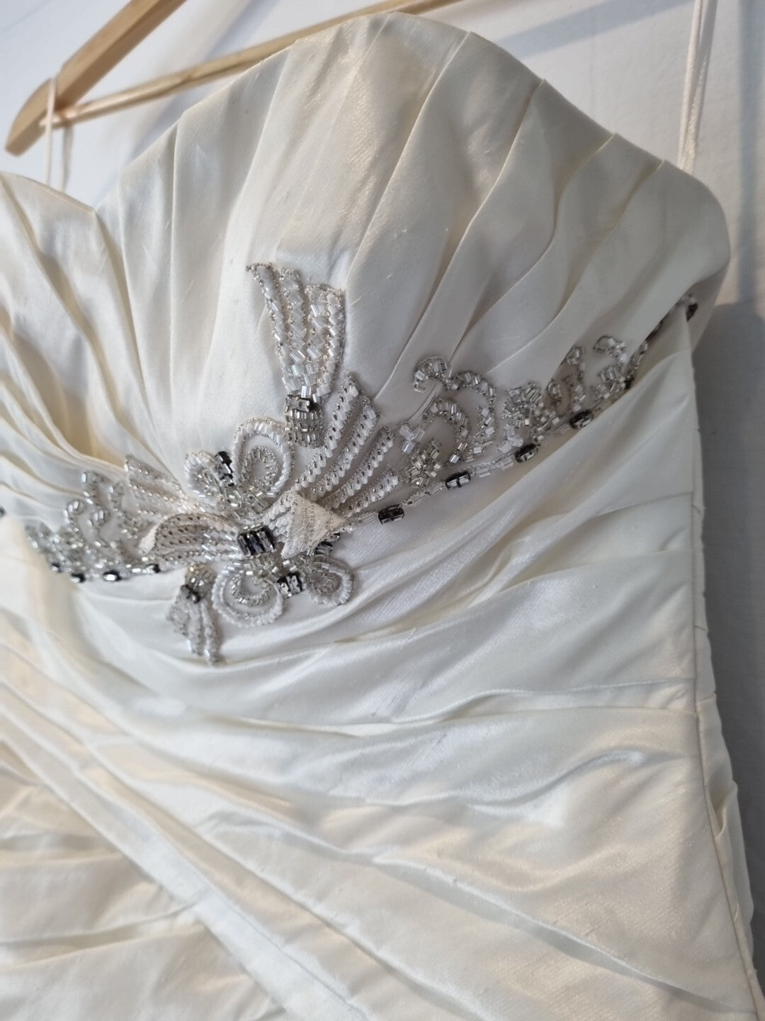 Imoda Ivory Sweetheart Ruched Beaded  Train Wedding Dress Sz 104