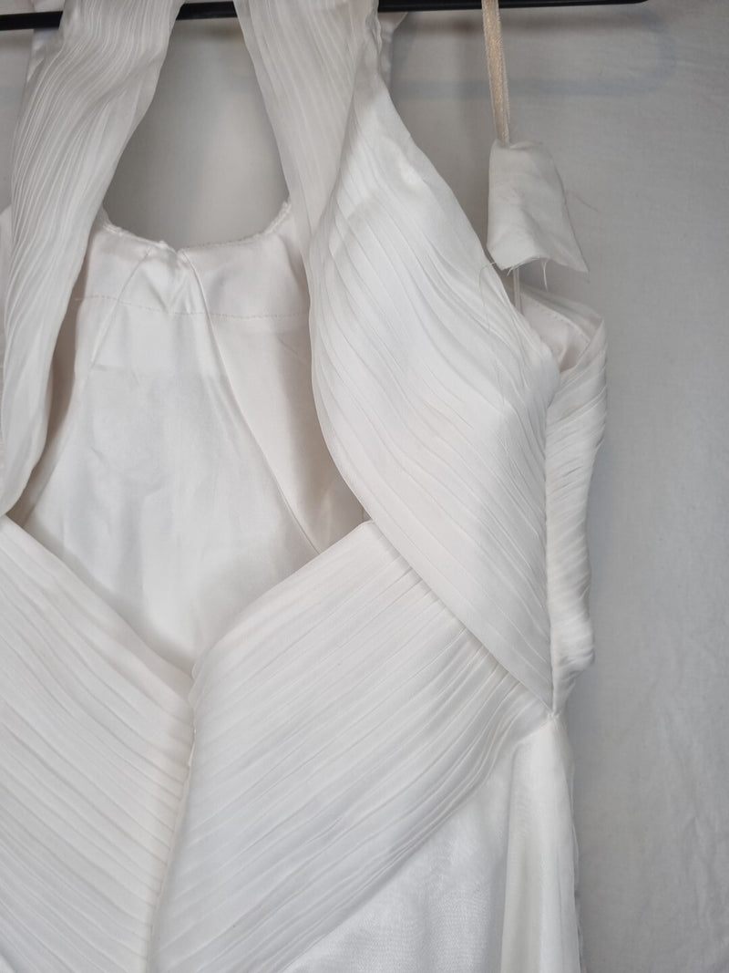 Imoda White Chiffon Ruched Beaded Round Neck High Back Wedding Dress Sz 813