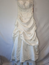Imoda Ivory Ruched Beaded Embroidered Puckered Wedding Dress Sz 100