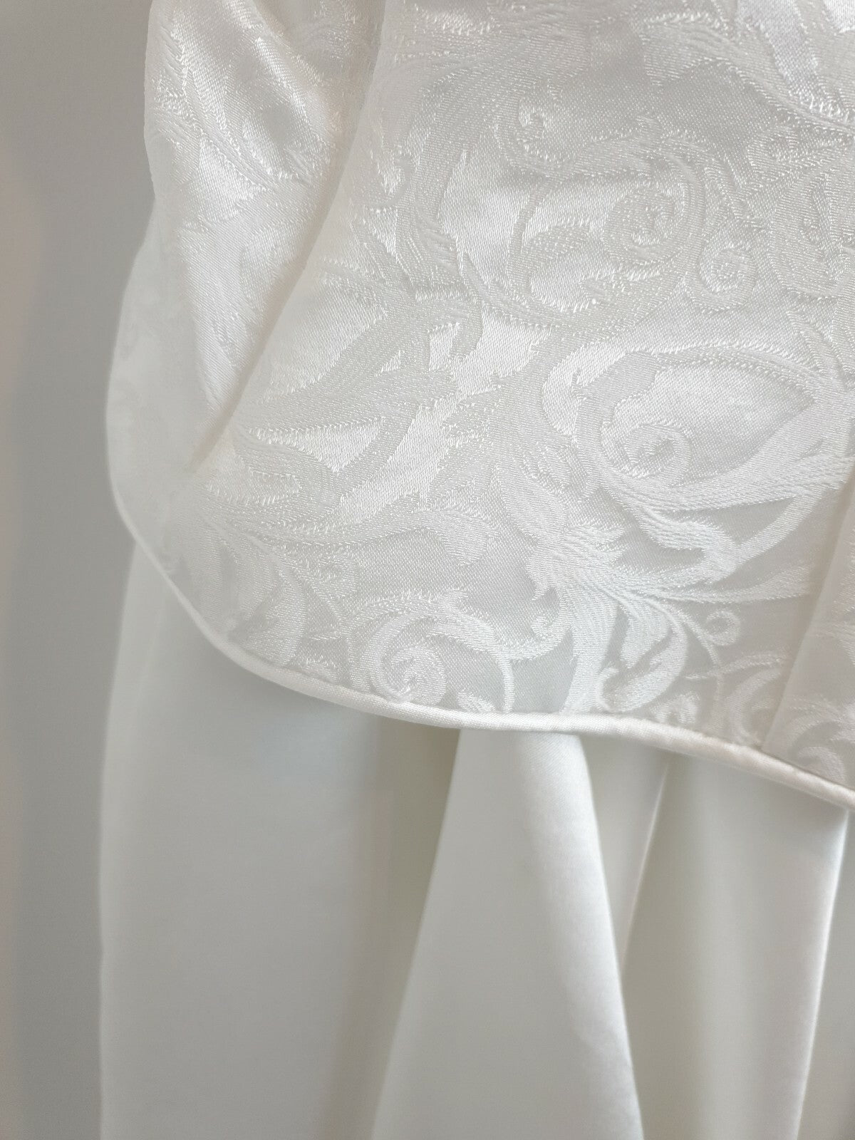 Paco white satin jacquard short sleeve wedding dress size 1410