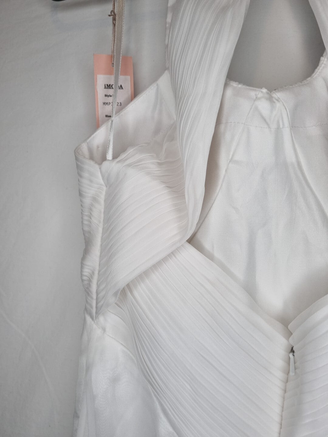 Imoda White Chiffon Ruched Beaded Round Neck High Back Wedding Dress Sz 1014