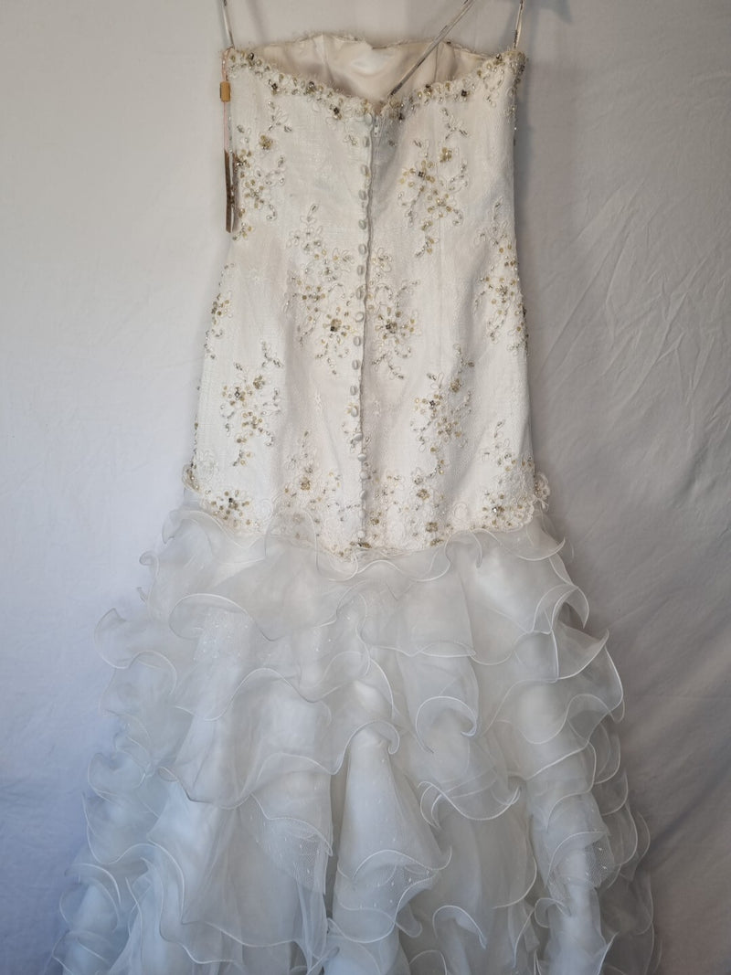 Imoda Ivory Lace Sweetheart Beaded Mermaid Ruffled Train Wedding Dress Sz 1010
