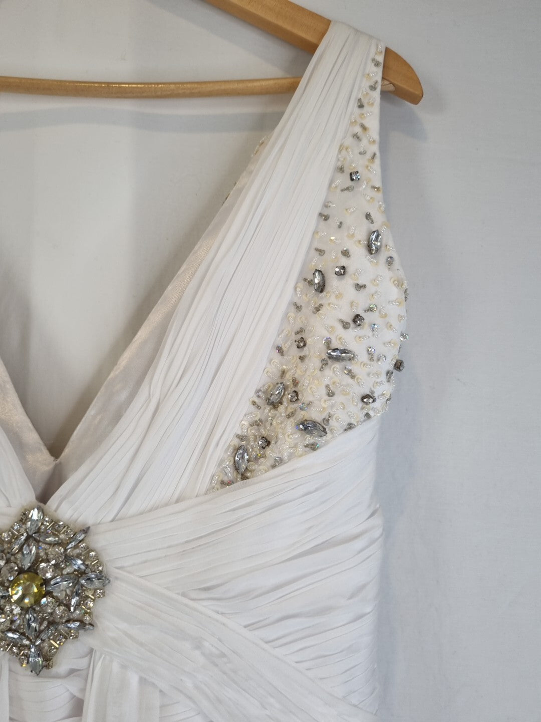 Imoda White Chiffon V neck Beaded Ruched Crystal Fitted Wedding Dress Sz 1212