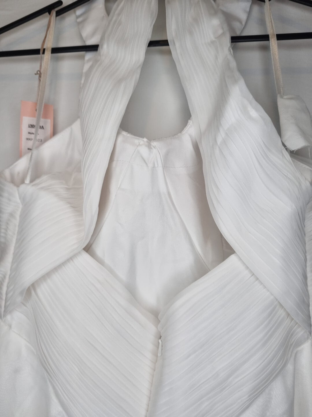 Imoda White Chiffon Ruched Beaded Round Neck High Back Wedding Dress Sz 1012