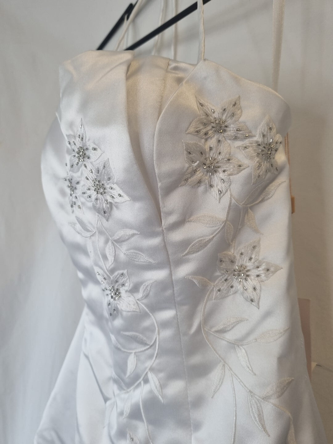 iModa White Backless Satin Embroidered Beaded A-line Halter Wedding Dress Sz 64