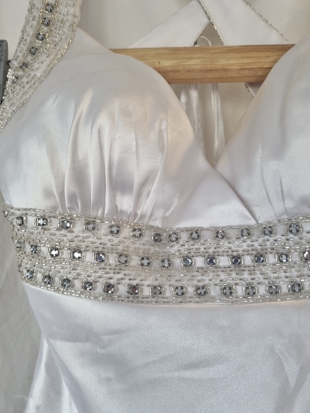 iModa White Backless Satin Beaded Crystal Diamante Slinky Wedding Dress Sz 63