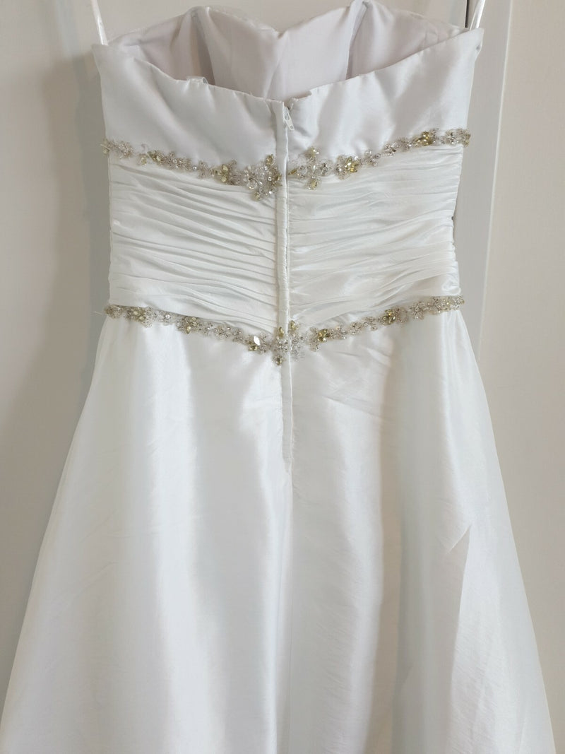 Sugar And Spice Ivory Ruched a line embellished sweetheart Wedding Dress Size 45