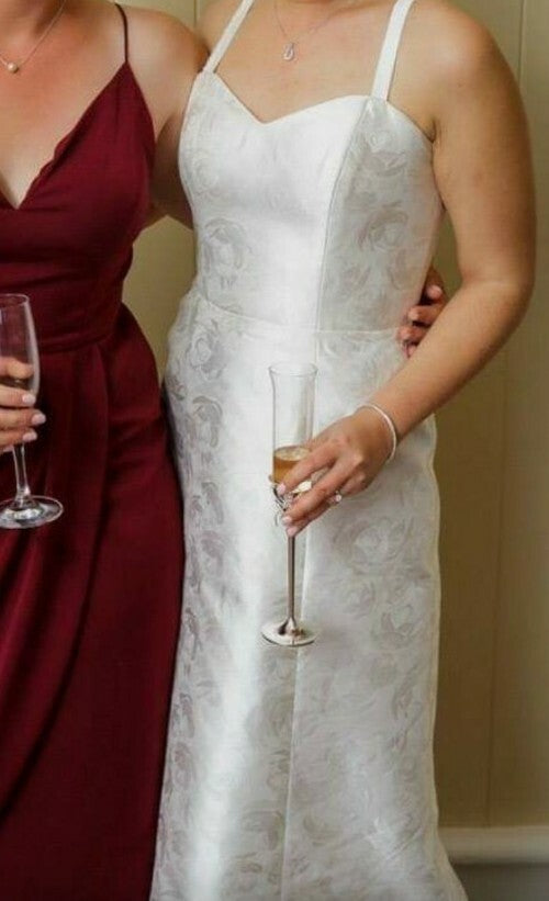 Bertossi Brides Ivory/Cream Deb Sweetheart Princess Wedding Dress size 8-100