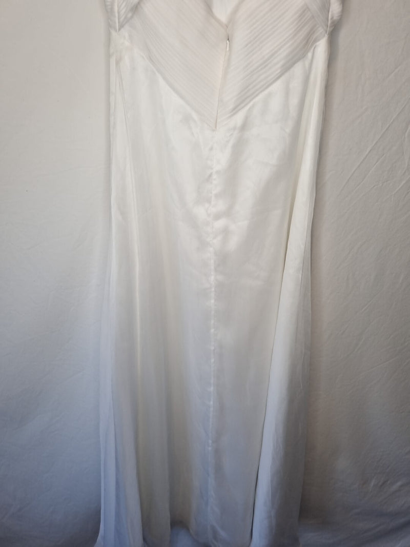 Imoda White Chiffon Ruched Beaded Round Neck High Back Wedding Dress Sz 88