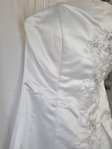 iModa White Backless Satin Embroidered Beaded A-line Halter Wedding Dress Sz 65