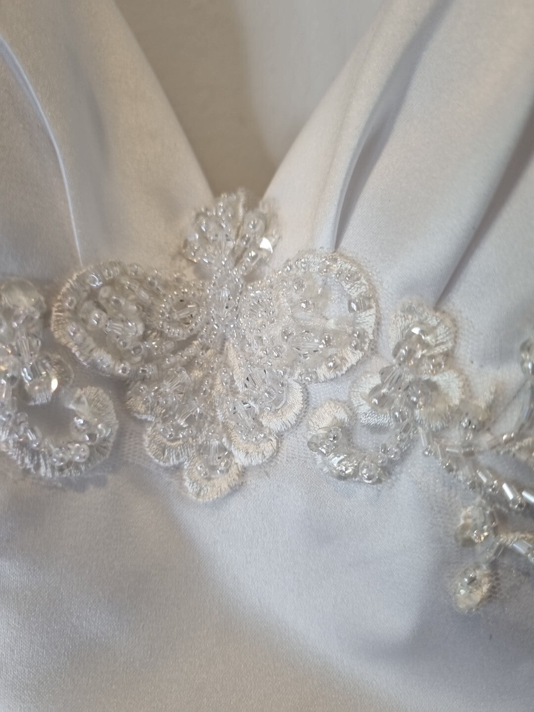 Isabella Faye White Satin V-neck Embroidered Beaded A-line Wedding Dress Sz 107