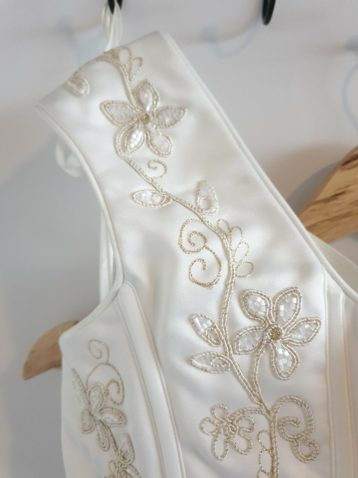 Essence ivory embroidered satin bustier and skirt bridal set uk12 us109
