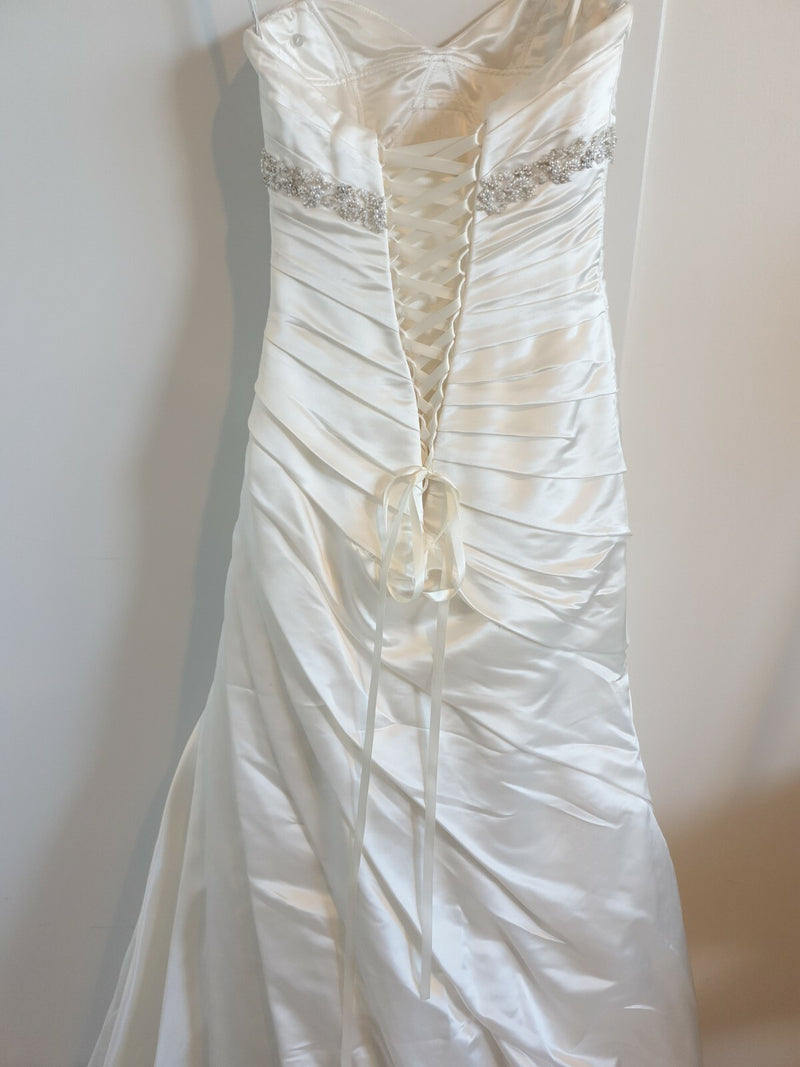 Essence ivory satin sweetheart beaded wedding dress au 77