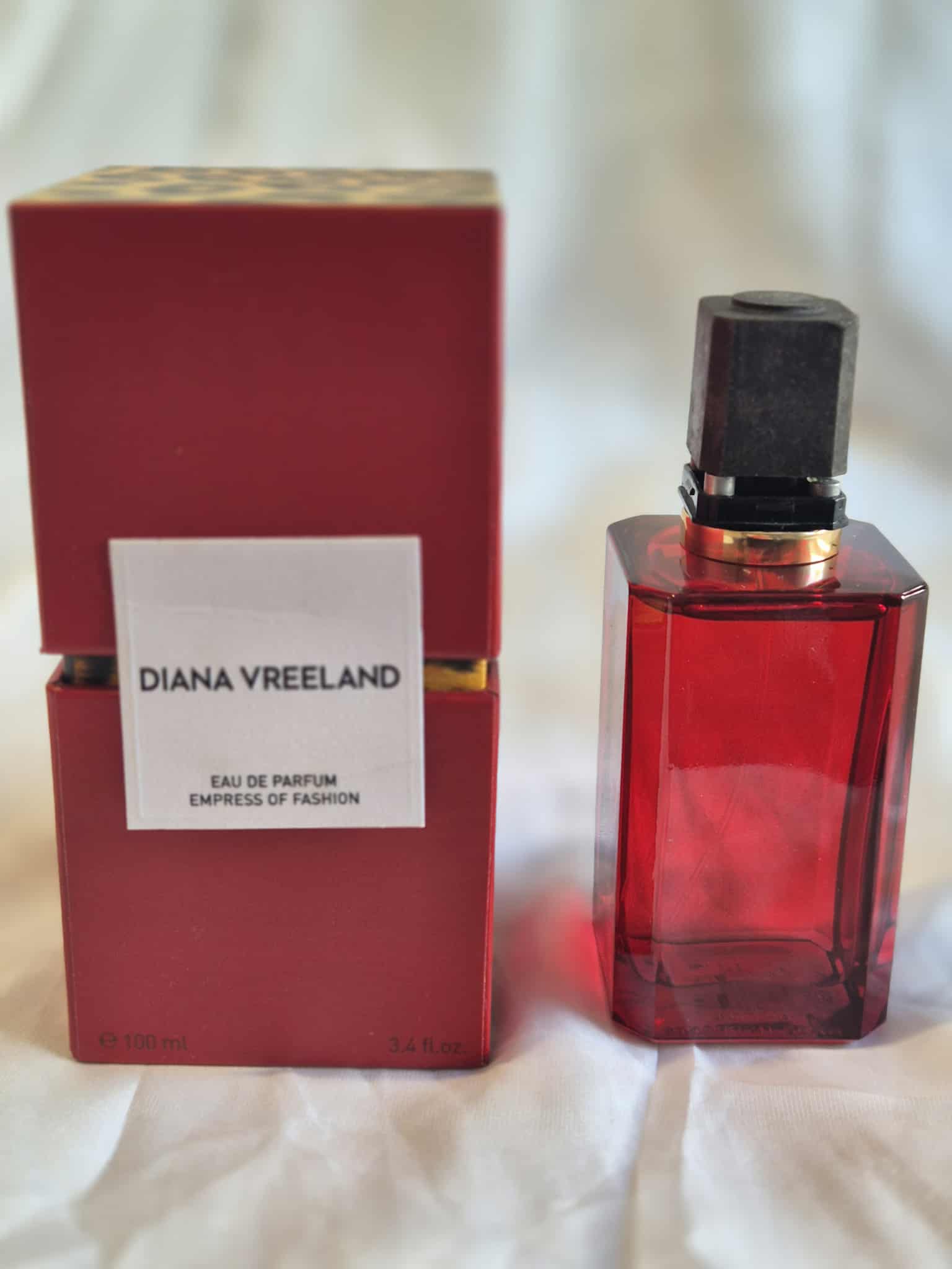 Diana Vreeland Empress Of Fashion Eau De Parfum Spray 100ml (Faulty Lid)